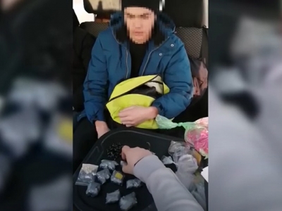 В Оренбуржье задержали семейную пару наркодилеров с 550 дозами героина (Видео)