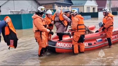 В Орске с подтопленной территории эвакуировано около 2 тысяч человек