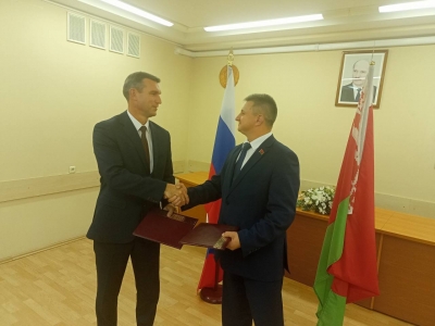 Денис Меньшиков побывал в Белоруссии и подписал соглашение