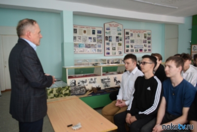 Студенты Новотроицка посетили музей поискового отряда «Уралец»