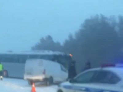 На трассе Оренбург - Самара произошло ДТП с участием пассажирского автобуса (Видео)
