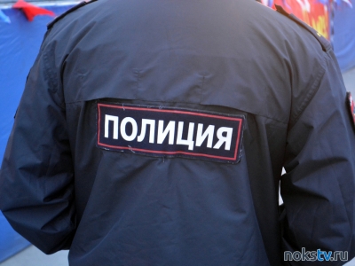 Жителя Новотроицка избили и ограбили, когда он шел домой