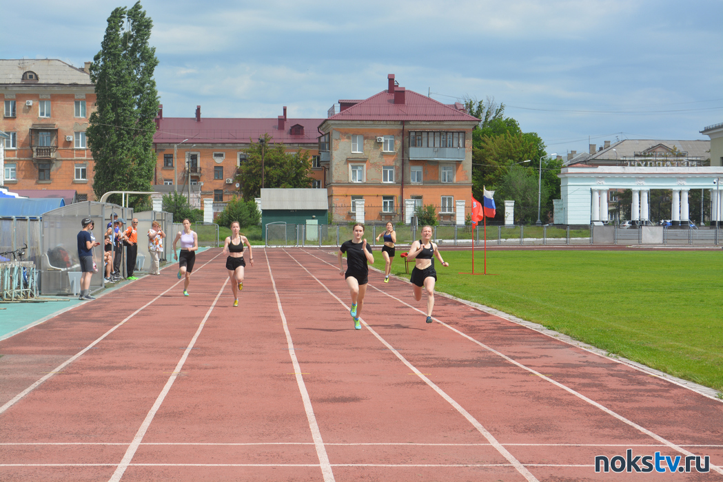 Новотроицк стадион "Металлург" легкая атлетика соревнования