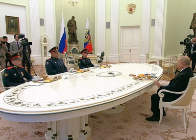 Путин встретился с участниками СВО, один из которых - оренбуржец