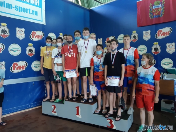 Новотройчане завоевали награды на региональном турнире по плаванию