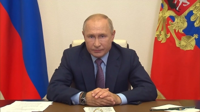 Владимир Путин призвал с осторожностью принимать решения о снятии ограничений из-за COVID-19