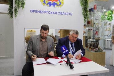 Правительство Оренбуржья и Петербургский тракторный завод подписали соглашение о сотрудничестве