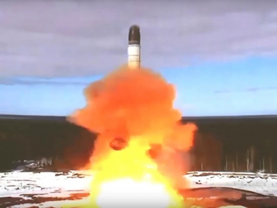 «Роскосмос» начал серийный выпуск ракет «Сармат»
