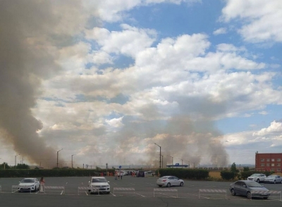 В районе аэропорта Орска произошел пожар
