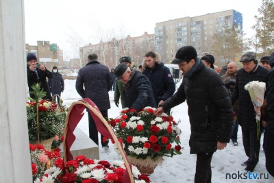 В Новотроицке почтили память погибших воинов-интернационалистов