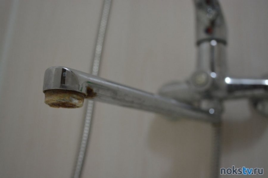 В Новотроицке в трех домах отключили воду