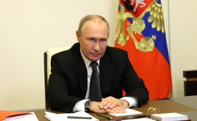Владимир Путин ввел военное положение в новых регионах России