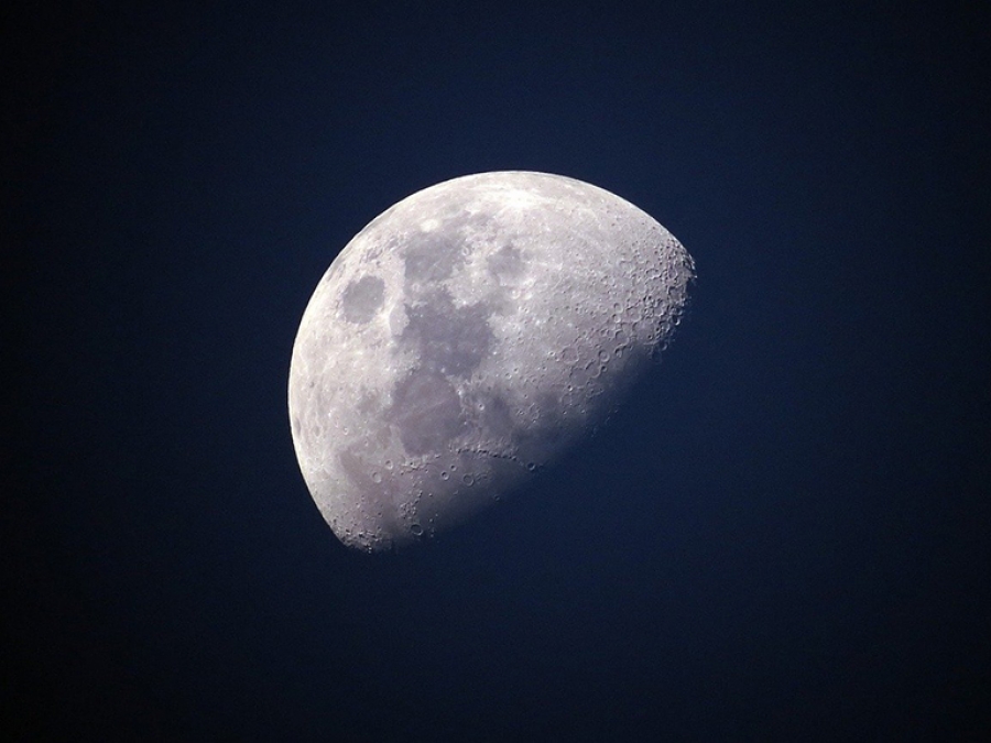 Названа дата первого в истории России запуска аппарата на Луну