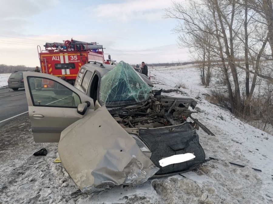 На трассе Оренбург-Орск в аварии погибли двое (Фото)