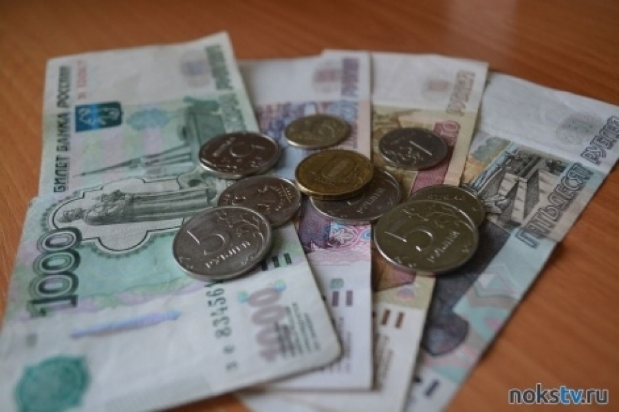 Коллекторам продадут данные о тысячах должников по квартплате Оренбургской УК