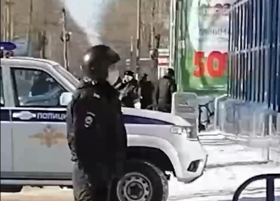 В Северодвинске мужчина взял в заложники сотрудника пункта микрозаймов (Видео)