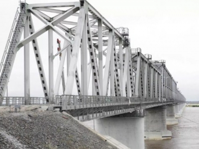 В России открыли первый трансграничный железнодорожный мост в Китай
