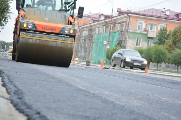В Новотроицке продолжается ремонт автомобильных дорог