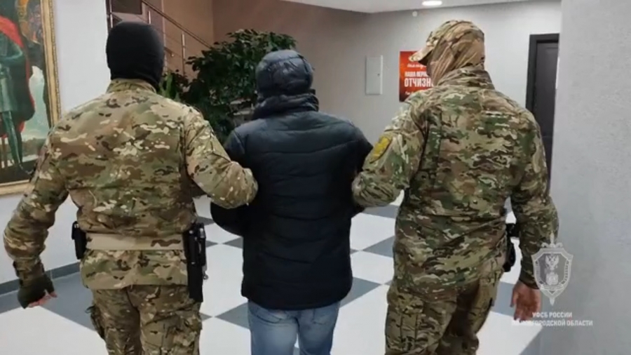 В Новгородской области УФСБ задержало мужчину, склонявшего мобилизованных к госизмене