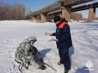 В Оренбуржье любители подлёдной рыбалки получили предупреждение