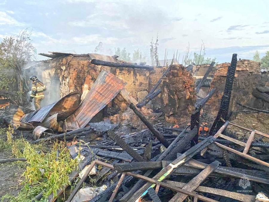 В Оренбурге на пожаре погибли два человека