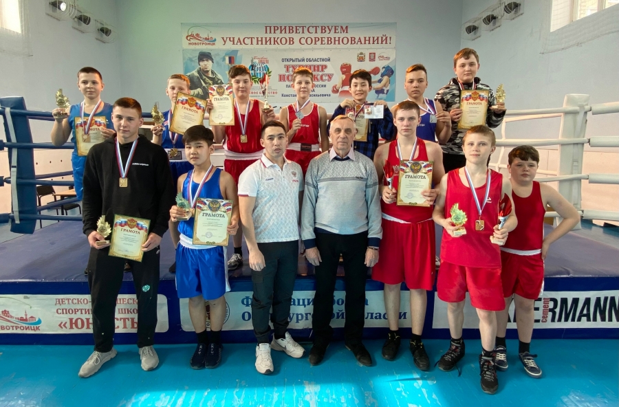 Новотройчане завоевали медали на первенстве по боксу