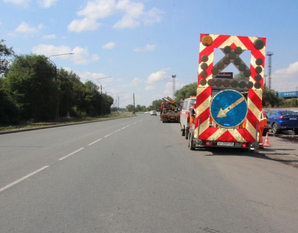 В Новотроицке проходит капремонт дороги и продолжаются работы по благоустройству территорий