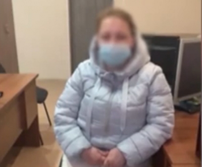 Медсестру больницы обвинили в краже у умершей пациентки (Видео)