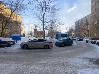 В Оренбурге 10-летний мальчик сел за руль машины и сбил пенсионера