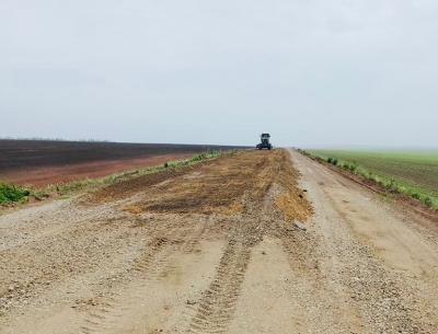 В Оренбуржье продолжается кампания по ремонту дорог с гравийным покрытием