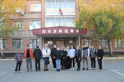 Участники проекта «Стиль жизни» посетили с экскурсией новотроицкий отдел полиции