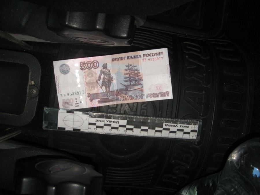 В Новотроицке пешеход пытался дать инспектору взятку 500 рублей
