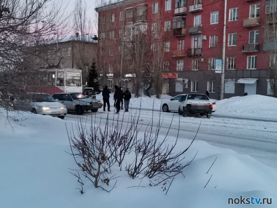 Новая авария парализовала движение трамваев в Новотроицке