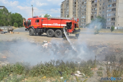 Сотрудники МЧС тушили пожар на пр. Комсомольском