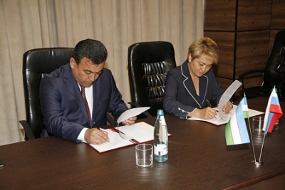 Между Оренбуржьем и Узбекистаном подписано соглашение в сфере занятости