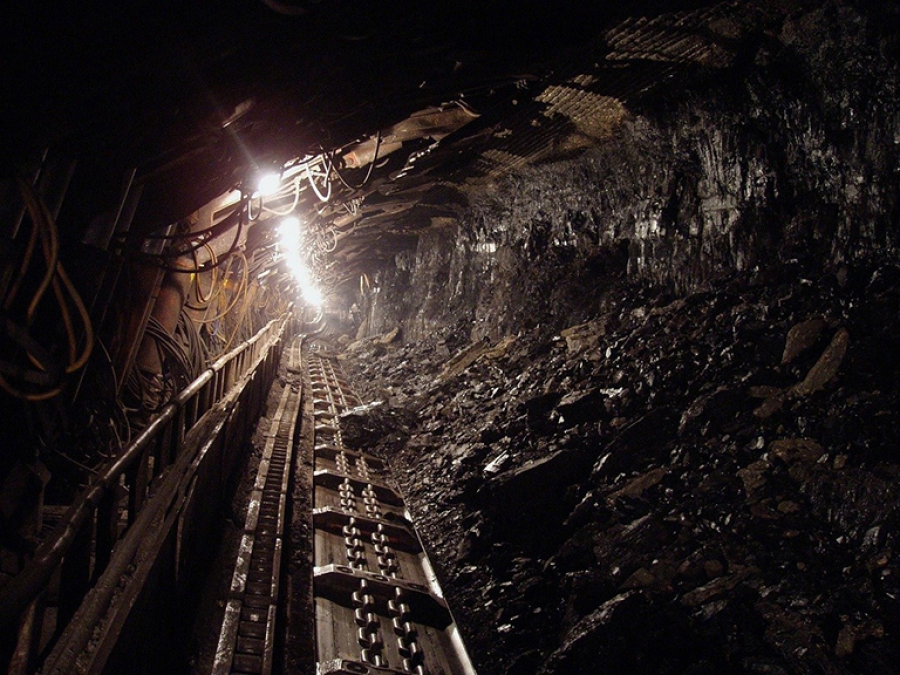 При обрушении на шахте в Кузбассе погибли три человека