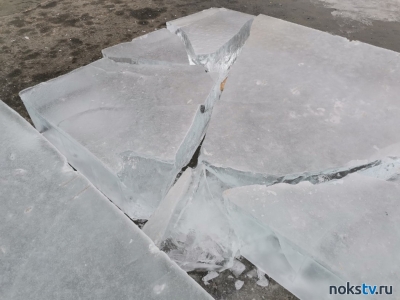 В Новотроицке неизвестные разбили блоки для строительства ледового городка
