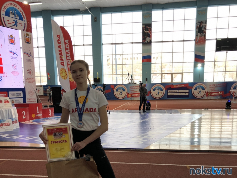 Воспитанница СШ №2 выступила с лучшими легкоатлетами России