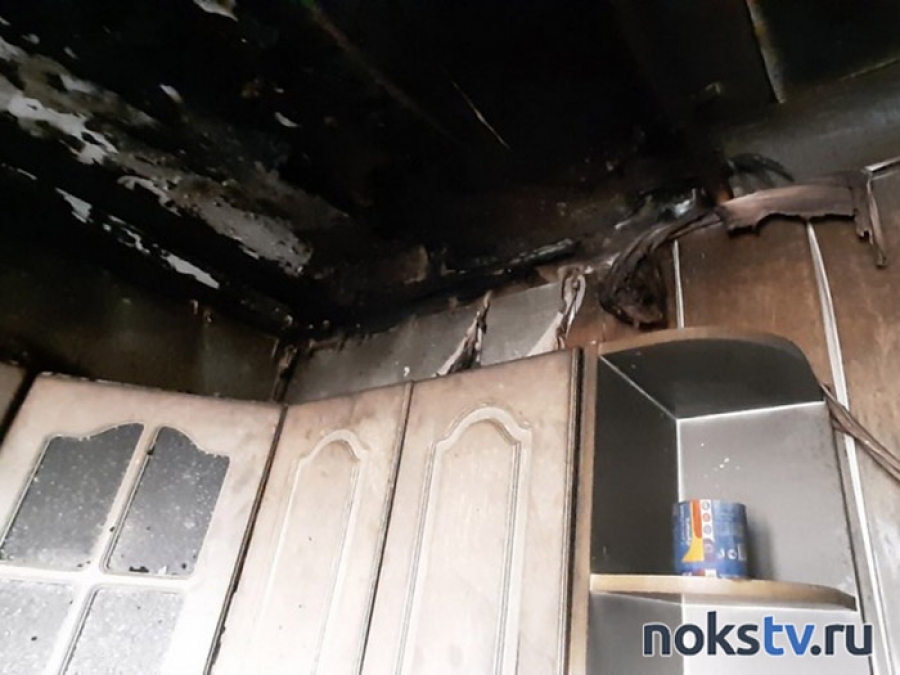 ЧП в Новотроицке: на Библиотечной вспыхнул пожар