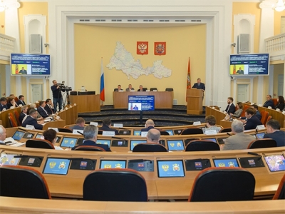 Депутаты областного Заксоба приняли бюджет Оренбуржья на 2023 год и на плановый период 2024-2025 годов