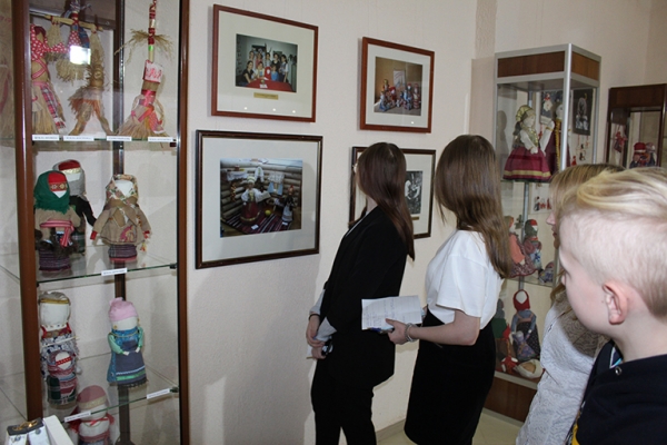 Выставка Оренбургского Губернаторского историко-краеведческого музея проходит в МВК