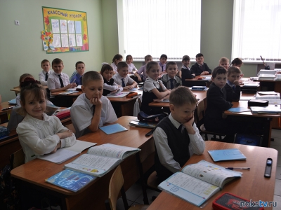 Российские школьники начнут изучать историю с первого класса