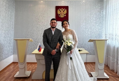 В Оренбуржье участник СВО сыграл свадьбу после тяжелого ранения