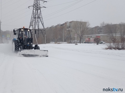 Новотроицк завалило снегом. Фоторепортаж с улиц города