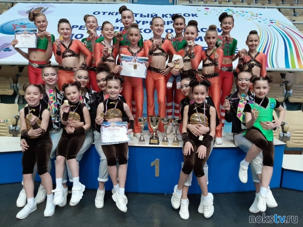 Воспитанницы СШ «Юность» завоевали Кубок Оренбургской области по фитнес-аэробике