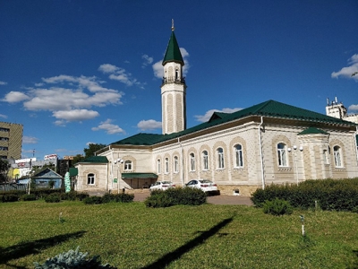 Денис Паслер поздравил мусульман Оренбуржья с праздником Курбан-Байрам