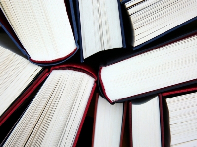 Фонд школьных библиотек Новотроицка пополняется новой учебной литературой