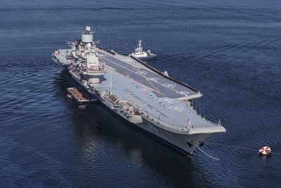СМИ: На крейсере «Адмирал Кузнецов» произошел пожар