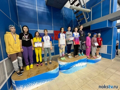 Новотроицкие пловцы собрали награды на региональном турнире, посвященного Дню народного единства