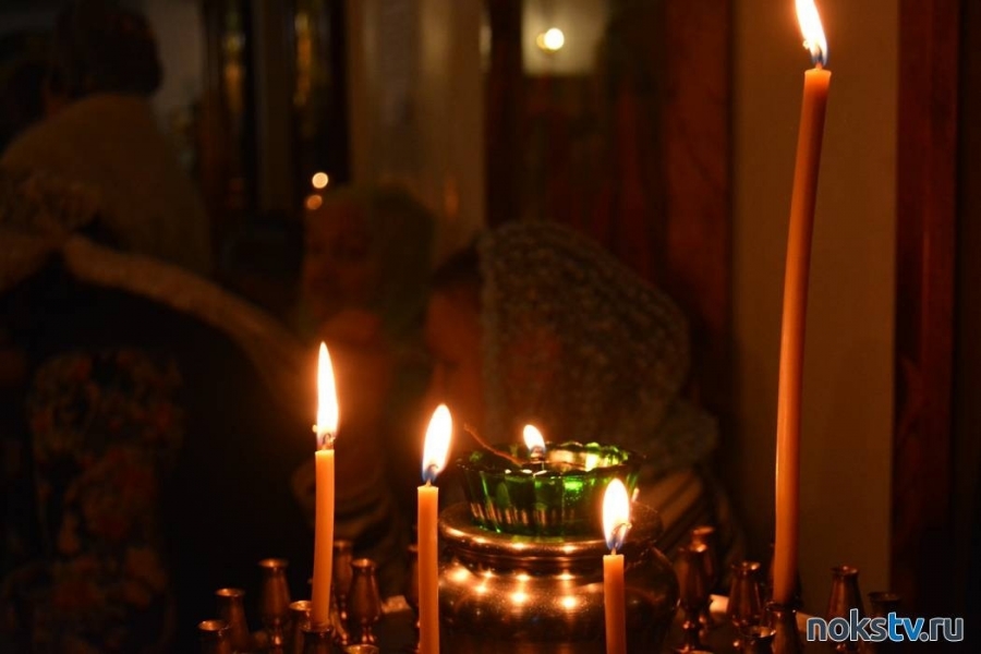 В России отмечают один из главных церковных праздников